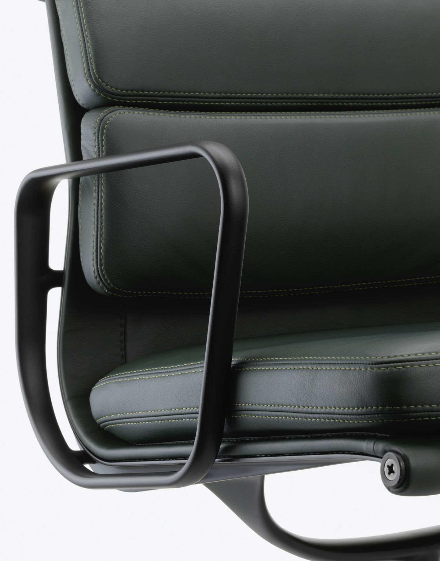 Negro Vitra Original Eames EA217 'Suave Cojín silla de Aluminio Escritorio' 